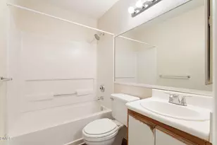 1420 Collegiate Cir, Raleigh, NC 27606 - Photo 12