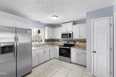 3873 Cumberland Road, Fayetteville, NC 28306 - Photo 6
