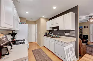5636 Roan Mountain Pl, Raleigh, NC 27613 - Photo 6