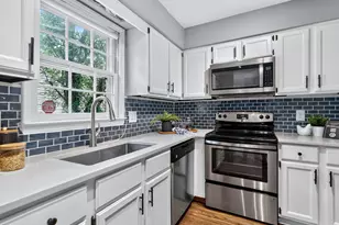 1324 Dylan Heath Ct, Raleigh, NC 27608 - Photo 8