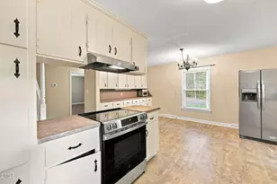 2121 N Shoreline Dr, Sanford, NC 27330 - Photo 8