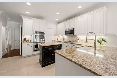 11571 Auldbury Way, Raleigh, NC 27617 - Photo 8