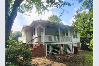 411 W Chisholm Street, Sanford, NC 27330 - Photo 8