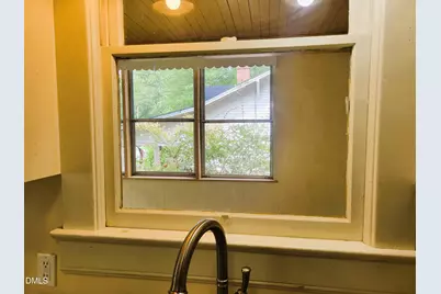 411 W Chisholm Street, Sanford, NC 27330 - Photo 20