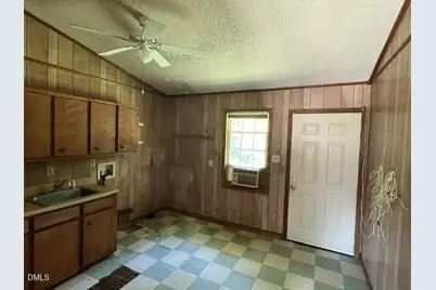 413-415 Gay Street, Henderson, NC 27536 - Photo 8