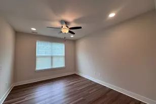 836 Pryor St, Mebane, NC 27302 - Photo 8