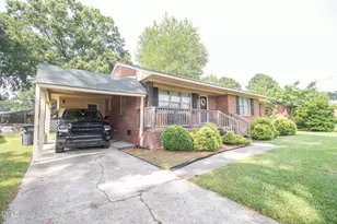1612 King Cir, Rocky Mount, NC 27801 - Photo 2