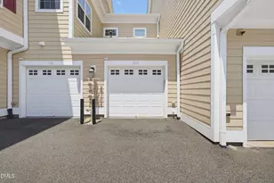 9211 Calabria Dr, Raleigh, NC 27617 - Photo 36