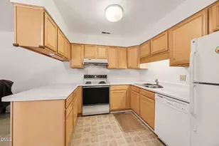 268 Summerwalk Cir, Chapel Hill, NC 27517 - Photo 6