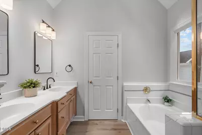208 Hickory Glen Lane, Holly Springs, NC 27540 - Photo 22