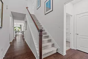 529 Oaks End Dr, Holly Springs, NC 27540 - Photo 4
