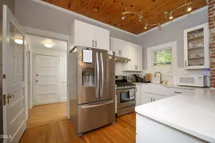304 McCauley St, Chapel Hill, NC 27516 - Photo 14