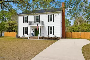 910 S 2nd St, Smithfield, NC 27577 - Photo 2