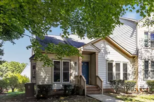 101 Windward Ct, Cary, NC 27513 - Photo 2