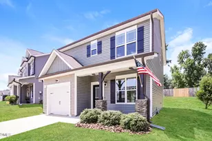 415 Crawford Pkwy, Clayton, NC 27520 - Photo 2