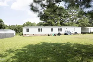 8204 Fieldcrest Ln, Fuquay Varina, NC 27526 - Photo 24