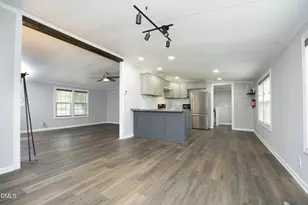 8204 Fieldcrest Ln, Fuquay Varina, NC 27526 - Photo 8