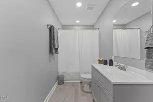 212 Pearl St, Henderson, NC 27536 - Photo 16