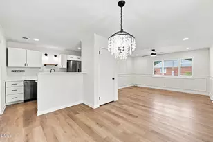 815 Scott St, Burlington, NC 27215 - Photo 6