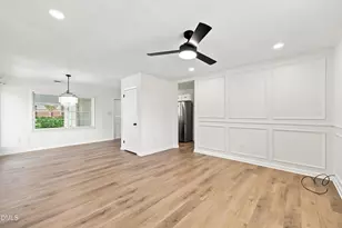815 Scott St, Burlington, NC 27215 - Photo 4