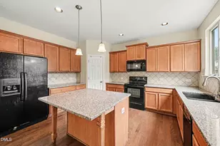 14 Brightfield Ln, Durham, NC 27712 - Photo 18