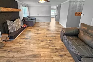 105 Sandy Hill Ct, Rocky Mount, NC 27803 - Photo 4
