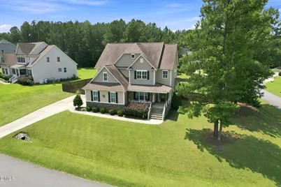 626 Bridgeport Circle, Clayton, NC 27527 - Photo 6