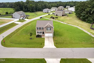 19 Rockwater Way, Zebulon, NC 27597 - Photo 2