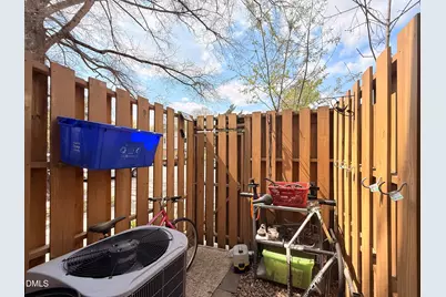220 Elizabeth Street #Apt A15, Chapel Hill, NC 27514 - Photo 8