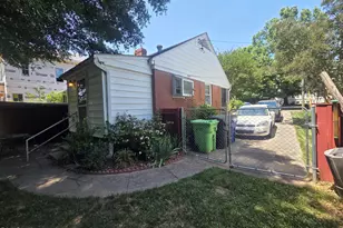 1928 Fairfield Dr, Raleigh, NC 27608 - Photo 2