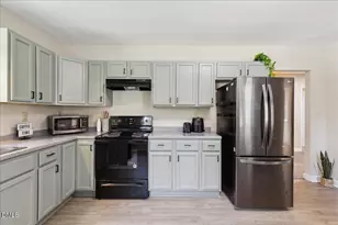 306 N Audubon Ave, Goldsboro, NC 27530 - Photo 10