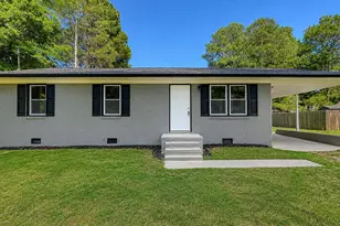 604 Sexton Ave, Zebulon, NC 27597 - Photo 1