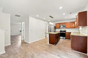 1026 Statler Dr, Durham, NC 27703 - Photo 12