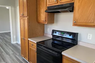 825 Brookhannah Ct, Fuquay-Varina, NC 27526 - Photo 10