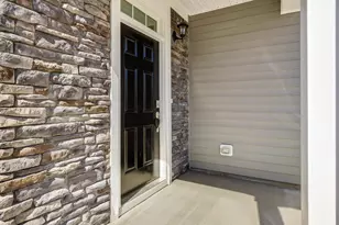 500 Hipwood Dr, Zebulon, NC 27597 - Photo 2