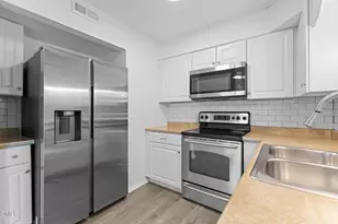 1208 Manassas, Raleigh, NC 27609 - Photo 8