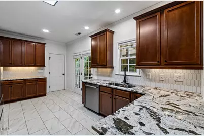720 Raymond Drive, Clayton, NC 27527 - Photo 18