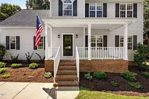 720 Raymond Dr, Clayton, NC 27527 - Photo 2