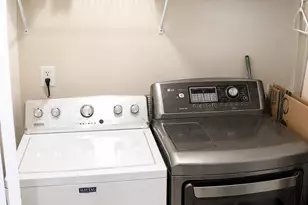 105 Carriage Ct, Dunn, NC 28334 - Photo 6