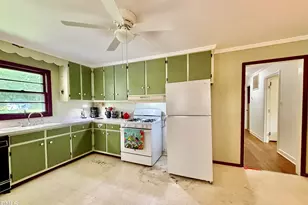 12 S Circle Dr, Chapel Hill, NC 27516 - Photo 8
