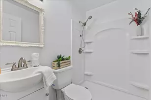 2905 Benjamin Hill Cir, Raleigh, NC 27610 - Photo 12