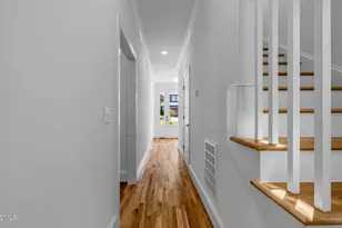 518 Heather Dr, Raleigh, NC 27606 - Photo 10