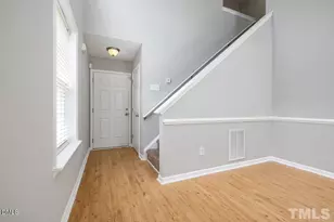 100 Lacombe Ct, Holly Springs, NC 27540 - Photo 4
