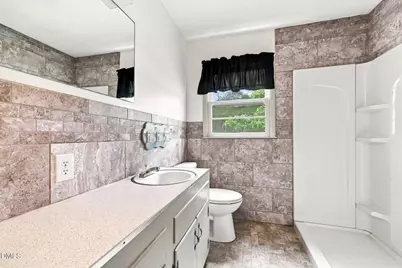 95 N Waters Edge Lane, Henderson, NC 27537 - Photo 36