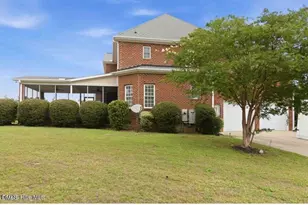 4701 Bayview Dr, Wilson, NC 27896 - Photo 8