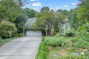 102 Powder Mill Ct, Cary, NC 27518 - Photo 2