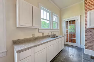328 N Main St, Warrenton, NC 27589 - Photo 14