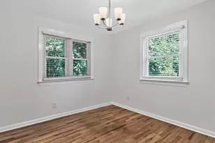 1019 St Marys St, Raleigh, NC 27605 - Photo 8