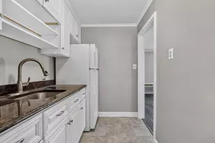 813 Daniels, Raleigh, NC 27605 - Photo 8