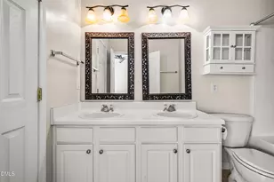 8139 Rhiannon Rd, Raleigh, NC 27613 - Photo 18